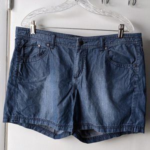 Tommy Bahama Blue Jean Shorts denim 14 chambray